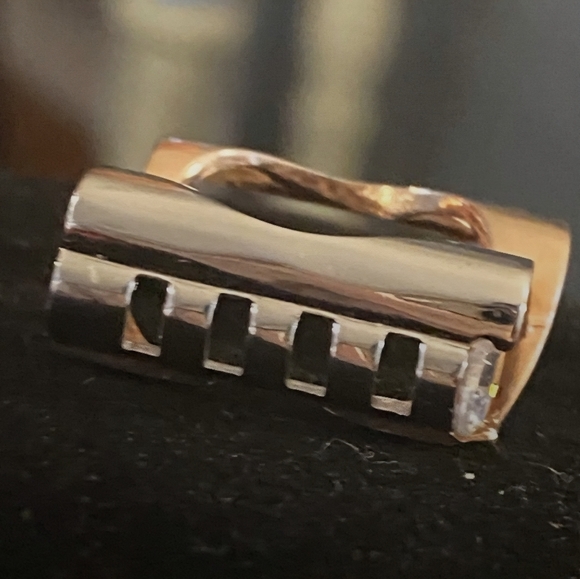 Elegant 925 Silver and Gold Women's Ring - Picture 5 of 7